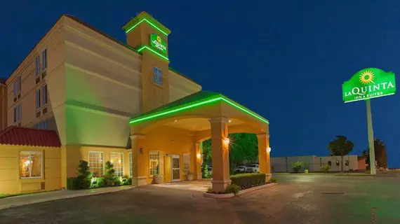 La Quinta Inn & Suites Tulsa Central | Oklahoma - Tulsa (ve civarı) - Tulsa