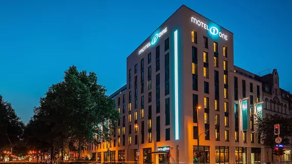 Motel One Düsseldorf Hauptbahnhof | Kuzey Ren-Westfalia - Düsseldorf (ve civarı) - Düsseldorf - Stadtmitte