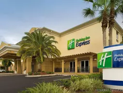 Holiday Inn Express Jacksonville Beach | Florida - Jacksonville (ve civarı) - Jacksonville Beach