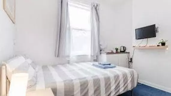 Thurlow Gardens Guest House | Londra (ve civarı) - Brent - Wembley