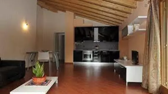 La Marina Risthotel | Lombardy - Bergamo - Bergamo (ve civarı) - Pontida - Gromlongo