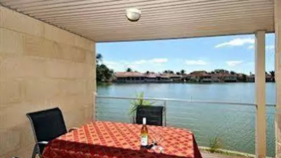 Lakeside Holiday Apartments | Batı Avustralya - Mandurah (ve civarı) - South Yunderup