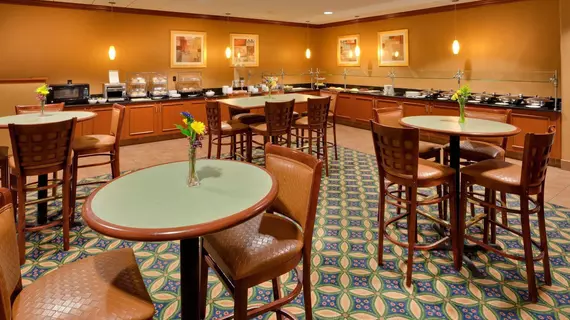 Crowne Plaza Hotel Paramus | New Jersey - Fort Lee - Paramus (ve civarı) - Paramus