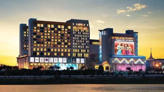 NagaWorld Hotel & Entertainment Complex | Koh Kong - Phnom Penh (ve çevresi) - Phnom Penh - Boeung Keng Kang - Chamkar Mon