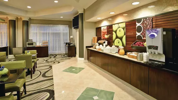 La Quinta Inn & Suites Birmingham Hoover | Alabama - Birmingham (ve civarı) - Bessemer - Hoover