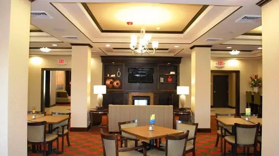 Holiday Inn Express & Suites Houston South - Near Pearland | Teksas - Houston (ve civarı) - Houston