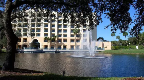 Hilton Suites Boca Raton | Florida - Palm Beach - Batı Palm Beach (ve civarı) - Boca Raton