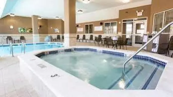 Drury Inn & Suites Colorado Springs | Kolorado - Colorado Springs (ve civarı) - Colorado Springs