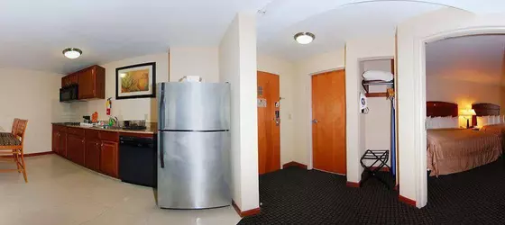 Quality Inn & Suites Northampton | Massachusetts - Springfield (ve civarı) - Northampton