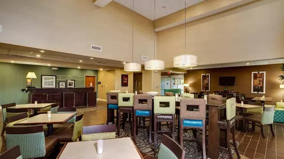 Hampton Inn & Suites Cape Coral | Florida - Fort Myers (ve civarı) - Cape Coral