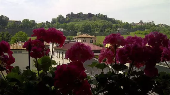 B&B La Casa Rosa Suite | Lombardy - Bergamo - Bergamo (ve civarı) - Bergamo