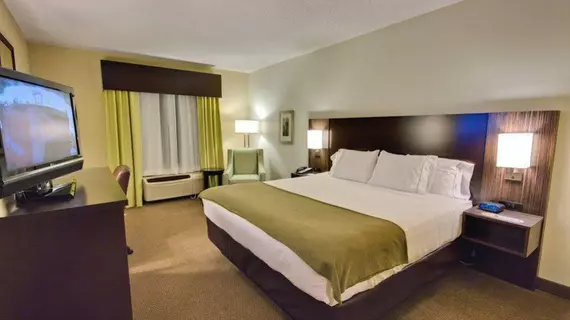 Holiday Inn Express and Suites Tampa I-75 at Bruce B. Downs | Florida - Tampa (ve civarı) - Tampa - New Tampa