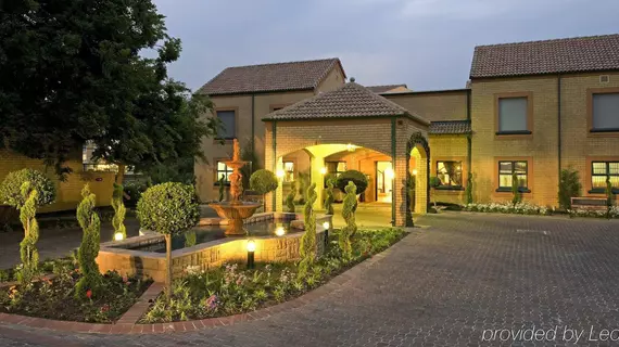 Courtyard Eastgate | Gauteng - City of Tshwane - Johannesburg (ve civarı) - Johanesburg