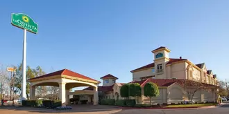 La Quinta Inn & Suites Alexandria Airport