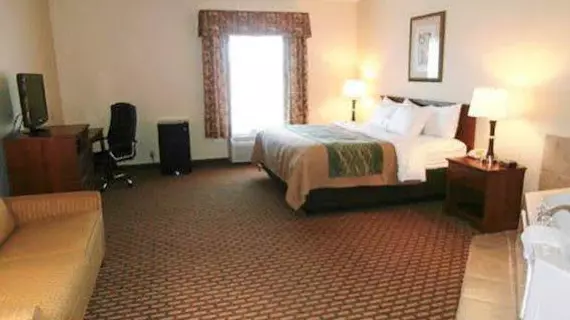 Comfort Inn & Suites Harrisonville | Missouri - Clinton - Harrisonville