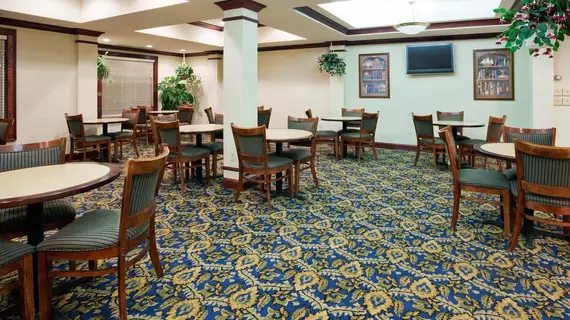 Holiday Inn Express & Suites Superior | Wisconsin - Superior