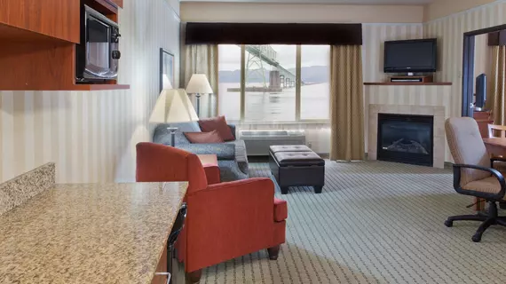 Holiday Inn Express Hotel & Suites Astoria | Oregon - Oregon Coast - Astoria