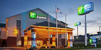 HOLIDAY INN EXPRESS & SUITES H