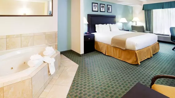 Holiday Inn Express & Suites Lebanon | Tennessee - Nashville-Davidson - Nashville (ve civarı) - Lebanon