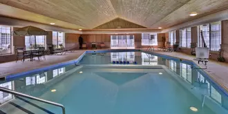 AmericInn Hotel & Suites Petoskey