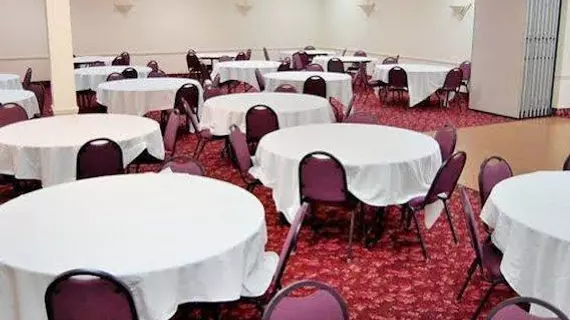 Econo Lodge Truman Inn | Missouri - Clinton - Sedalia