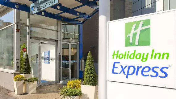 Holiday Inn Express Glasgow Theatreland | İskoçya - Greater Glasgow - Dunbartonshire - Glasgow - Glasgow Şehir Merkezi