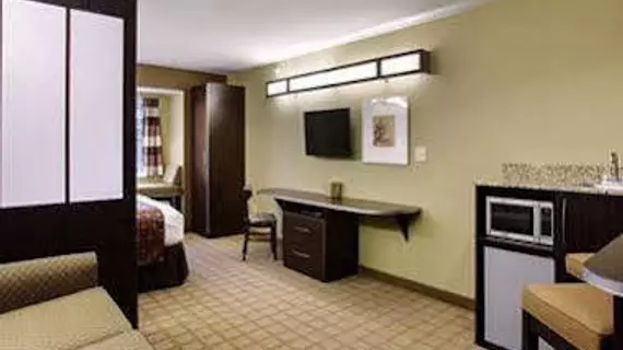 Microtel Inn & Suites by Wyndham Prairie du Chien | Wisconsin - Prairie Du Chien