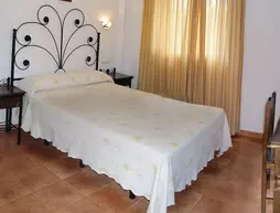 Hotel Cortijo Los Gallos | Andalucia - Cadiz (vilayet) - Chiclana de la Frontera