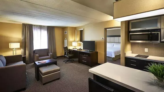 Homewood Suites by Hilton Hamilton | Ontario - Niagara Regional Belediyesi - Hamilton (ve civarı) - Hamilton