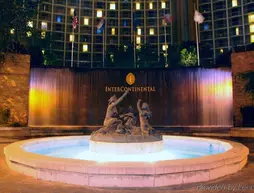 InterContinental Hotels & Resorts Kansas City at the Plaza | Missouri - Kansas City (ve civarı) - Kansas - Country Club Plaza Alışveriş Merkezi