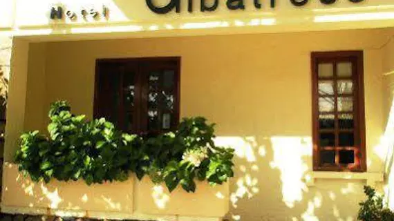 Albatros Hotel | Girit Adası - Hanya (bölge) - Platanias