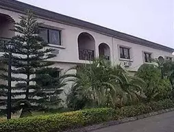 Embassy Court Hotel | Lagos (ve civarı) - Lekki - Lekki Kademe 1