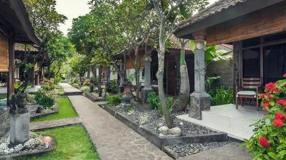 Temple Cafe & Seaside Cottages | Bali - Karangasem - Manggis