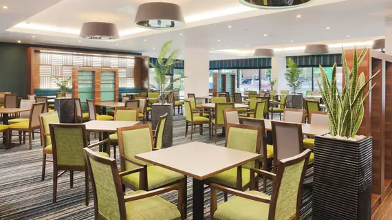 Holiday Inn Express London Heathrow T5 | Buckinghamshire (kontluk) - Slough