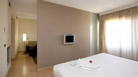 Hotel ILUNION Suites Madrid | Madrid Özerk Topluluğu - Madrid (ve civarı) - Chamartin