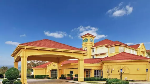 La Quinta Inn & Suites Shreveport Airport | Louisiana - Bossier Parish - Shreveport (ve civarı) - Shreveport