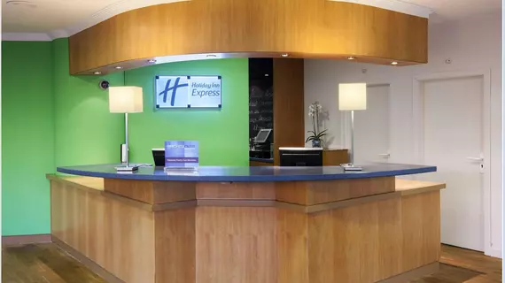 Holiday Inn Express Madrid Tres Cantos | Madrid Özerk Topluluğu - Madrid (ve civarı) - Tres Cantos