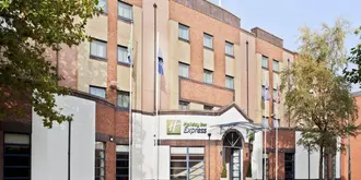 Holiday Inn Express Belfast City Queens Quarter