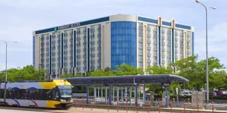 Embassy Suites by Hilton Minneapolis-Airport