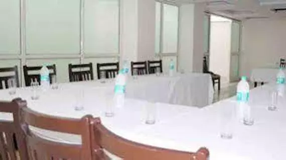 Dream Land Hotel | Batı Delhi - Ulusal Eyalet Başkenti Delhi - Delhi (ve civarı) - Yeni Delhi - Karol Bagh