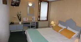 Inter-Hotel Cris Hotel | Auvergne-Rhone-Alpes - Rhone (bölge) - Lyon (ve çevresi) - Corbas