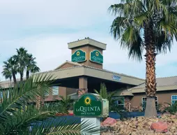 La Quinta Inn & Suites Las Vegas Tropicana | Nevada - Clark County - Las Vegas (ve civarı) - Las Vegas - Paradise