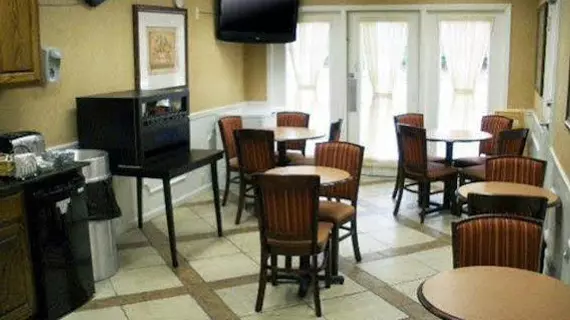 Quality Inn Bessemer | Alabama - Birmingham (ve civarı) - Bessemer