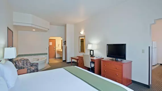 Holiday Inn Express Hotel & Suites Ashland | Oregon - Medford (ve civarı) - Ashland