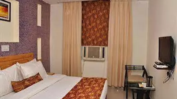 Hotel Abhay Palace | Batı Delhi - Ulusal Eyalet Başkenti Delhi - Delhi (ve civarı) - Noida