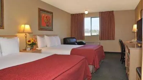 Oxford Inn & Suites Lancaster | Kaliforniya - Los Angeles County - Lancaster (ve civarı)