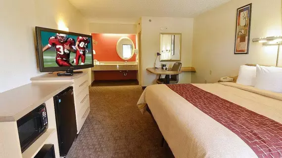 Red Roof Inn Saint Charles | Missouri - St. Louis (ve civarı) - St. Charles