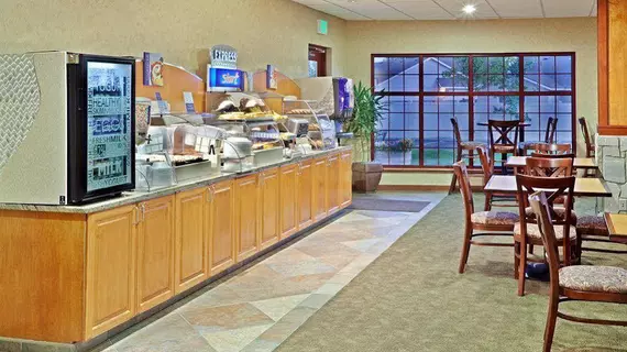 Holiday Inn Express Cheney | Washington - Spokane (ve civarı) - Cheney