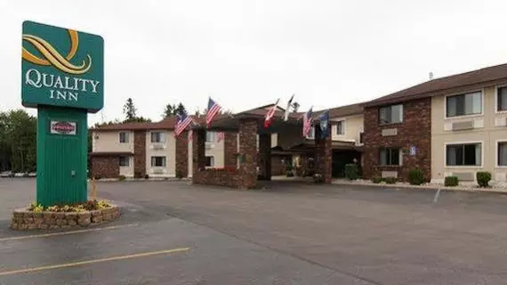 Quality Inn Saint Ignace | Michigan - St Ignace