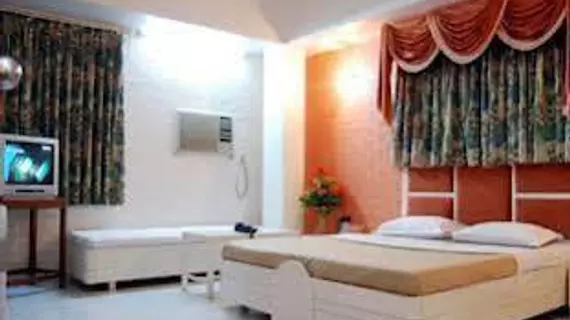 Hotel Galaxy | Maharaştra - Raigad - Bombay (ve civarı) - Bombay - Santacruz, Mumbai